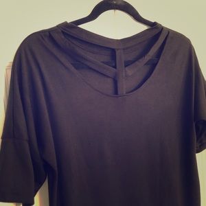 🖤 LIKE NEW Black Ladder Neckline High Low Top M